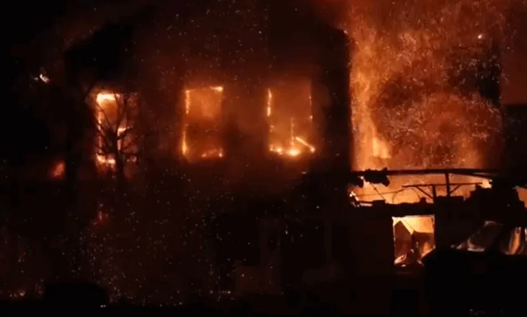 удар по телевежі