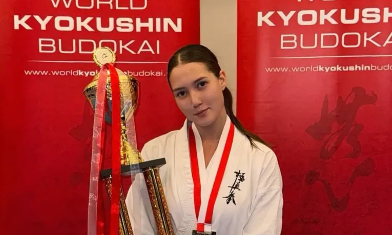 студентка чемпіонка