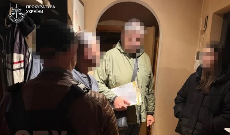 розкрадання коштів