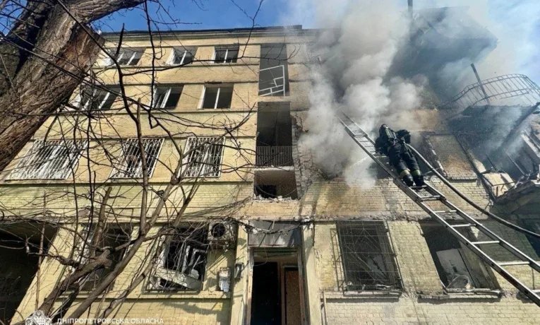 Атака на Дніпро 26 березня: удари по центру, є постраждалі