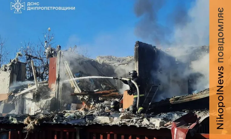 Ворог атакував три райони Дніпропетровщини 11 березня: є вбита, поранений та багато руйнувань