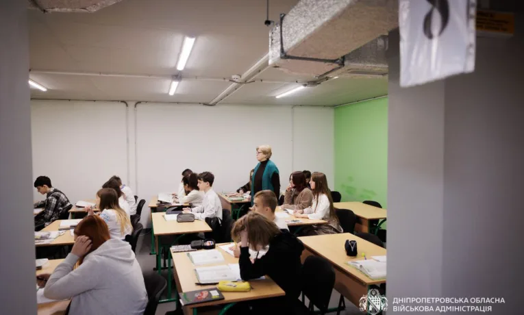 На Дніпровщині відкрили підземну школу для дітей