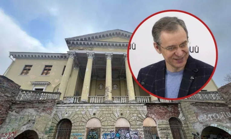 Палац студентів ДНУ продовжує руйнуватися, а ректор Оковитий не реагує на проблему