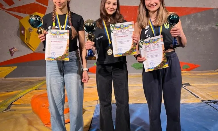 Дніпрянка Рафаель Казбекова – призерка Чемпіонату України зі скелелазіння