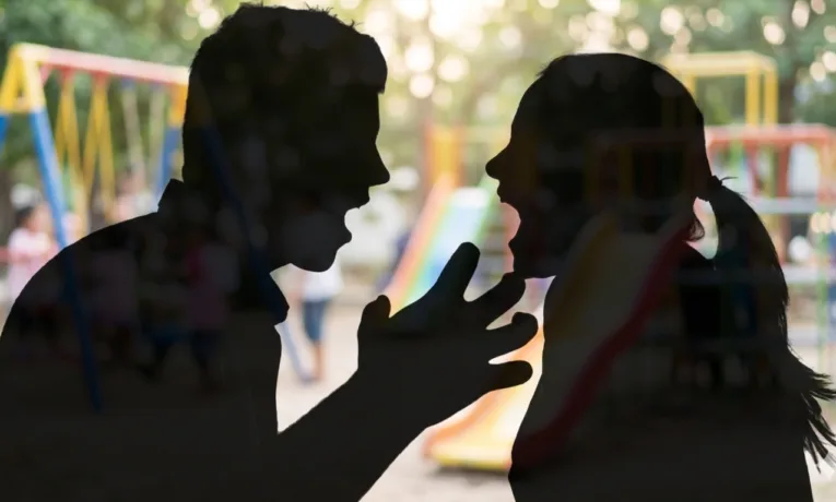 На дитячому майданчику в Дніпрі сталася гучна бійка: подробиці інциденту