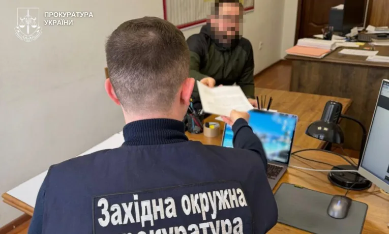 У Дніпрі клініка «на папері» лікувала невиліковно хворих – НСЗУ перерахувала майже 500 тис. грн