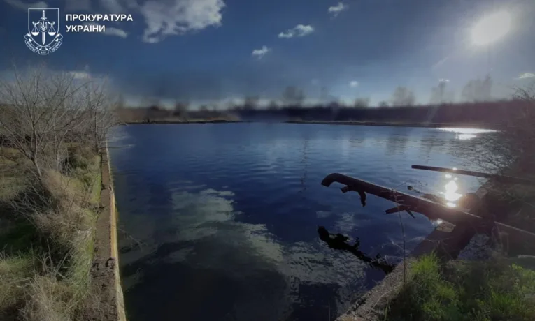 На Дніпровщині посадовця держпідприємства підозрюють у забрудненні земель на 28 млн грн