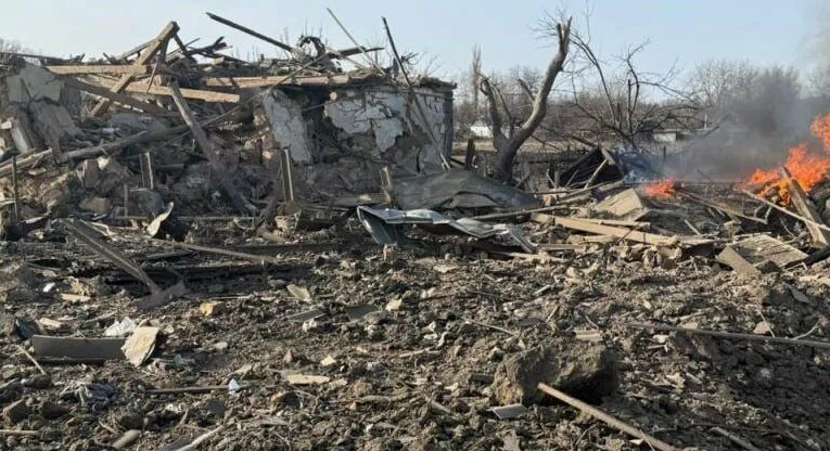 Ракета перетворила село на згарище: наслідки атаки по Дніпропетровщині