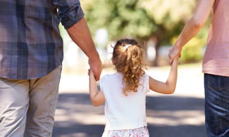 Нові правила усиновлення в Україні: цифровізація черги та перевірка кандидатів