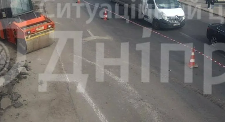 Рух перекрито у Дніпрі: ще одна дорога звужена через ремонт