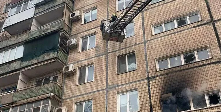 Вибиті вікна та евакуація: до чого призвело коротке замикання на Дніпропетровщині