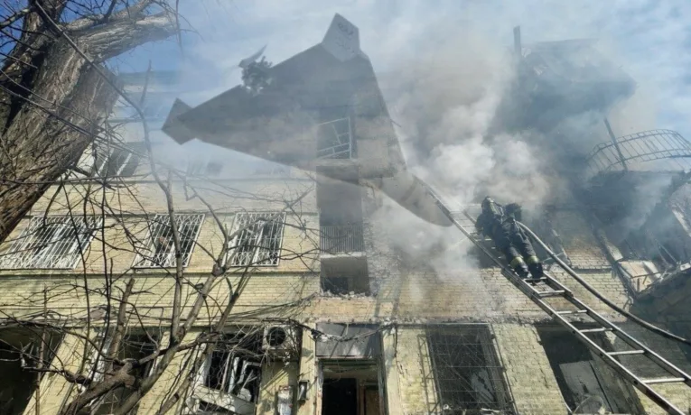 Дніпро оговтується після атаки: останні новини