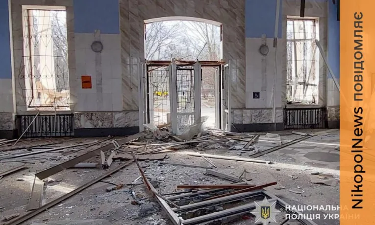 Обстріли Нікополя: загинула людина, поранено 5 осіб, руйнувань багато