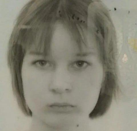 Розшук у Дніпрі: 14-річна дівчина зникла безвісти