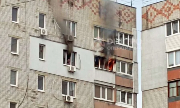 У Дніпрі на Яскравій горіла багатоповерхівка: що відомо