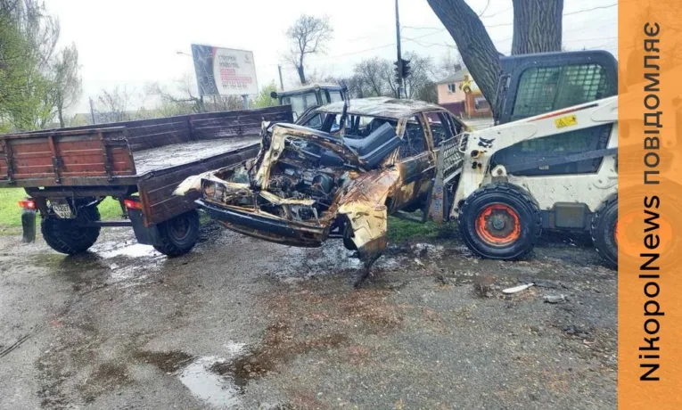 Комунальники Нікополя ліквідують наслідки обстрілів і дбають про благоустрій міста