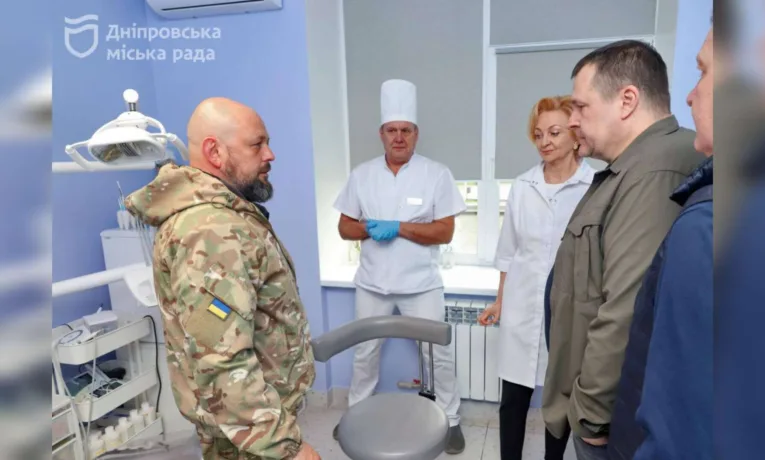 Дніпро оплачує лікування зубів військових за рахунок місцевого бюджету