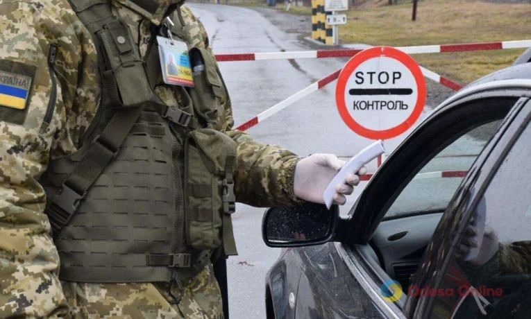 Чи працюють представники ТЦК на кордоні: що чекає на чоловіків, яких депортували до України
