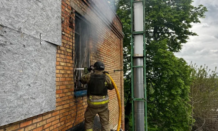 Противник обстріляв Дніпропетровщину: двоє чоловіків поранені
