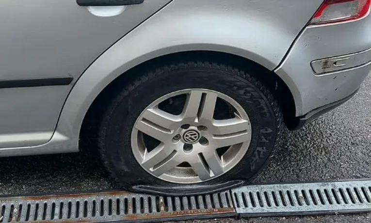 Дрон атакував волонтерів у Нікополі: оприлюднено відео моменту атаки