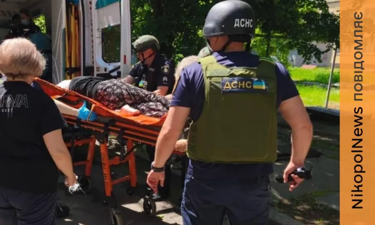 У Нікополі 2 поранених, побито ТЦ, коледж, адмінбудівлю, ще 14 людей поранено у районі