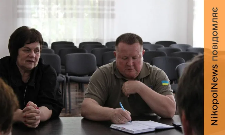 Начальник Нікопольської РВА Іван Базилюк провів нараду у Мозолевській громаді
