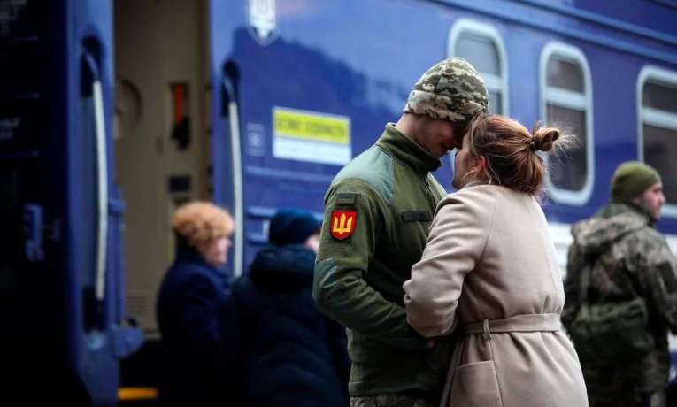Демобілізація в Україні: реформа системи комплектування армії