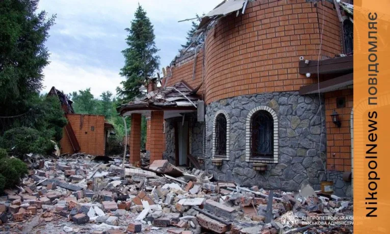 Ворог атакував Нікопольщину, Дніпро, Криворіжжя і Синельниківщину: 8 поранених і багато руйнувань