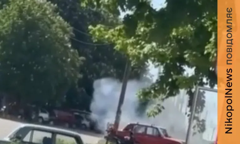 Дрони полюють на людей і авто: відео ударів по Марганцю