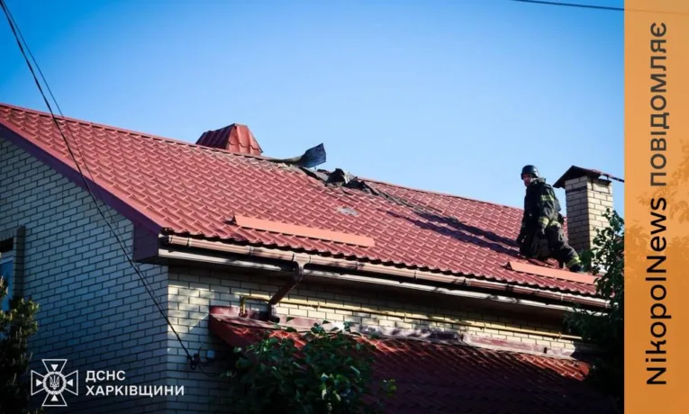 Наслідки обстрілів Дніпропетровщини: пожежа, пошкоджена інфраструктура, 17 поранених