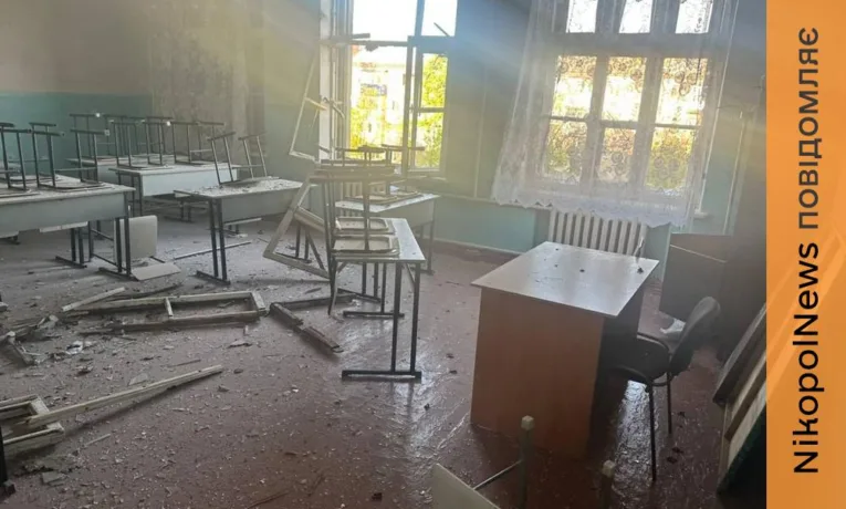 На Нікопольщині поранено людину, побито ліцей, є поранений і у Дніпрі