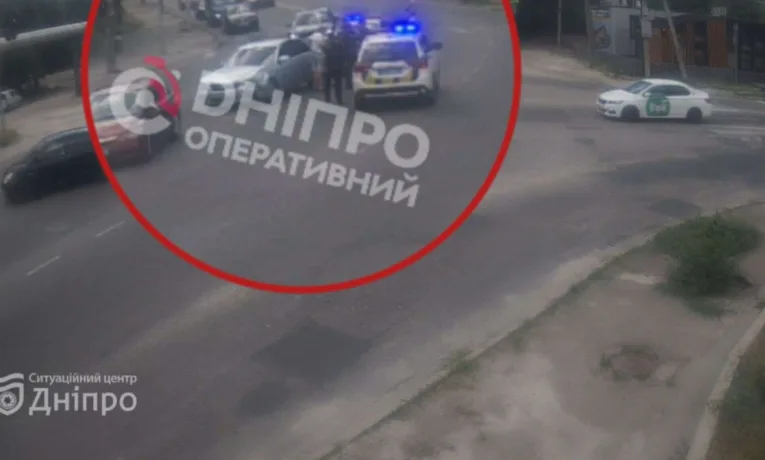 Драматична погоня у Дніпрі: водій Hyundai тікав від поліції