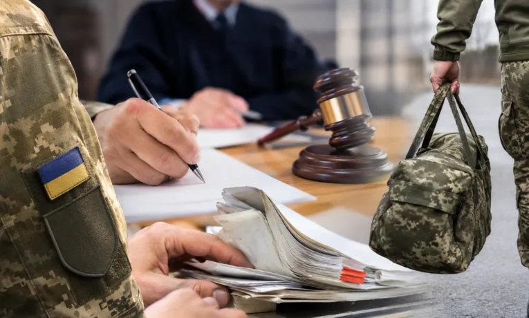 У Дніпрі військовий підробив документи про інвалідність дружини, щоб піти з армії