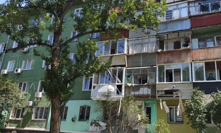 Наслідки ворожих атак на Дніпропетровщину: є поранені