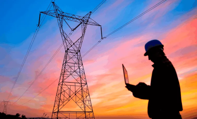 У Дніпрі масово відключать світло: графік на 22-25 червня