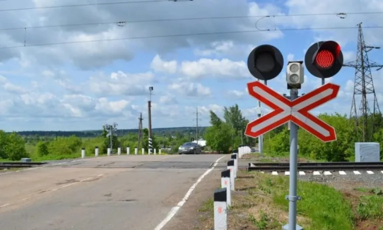 У Дніпрі на два дні перекриють залізничний переїзд