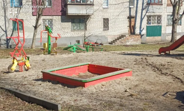 У Кривому Розі судять директора за неякісний пісок