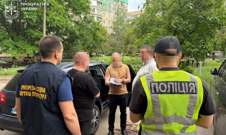 У Кривому Розі судитимуть ділка за продаж «гуманітарних» авто