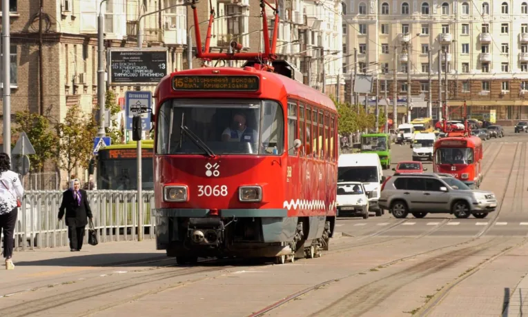Зміни в роботі трамваїв №15 у Дніпрі: новий графік
