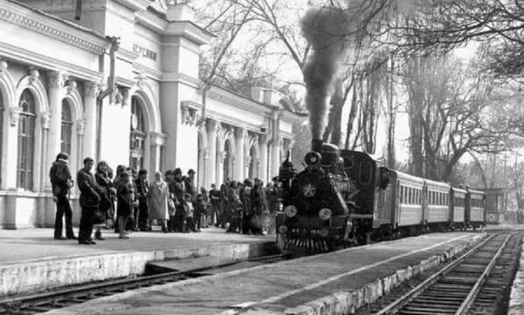 Дніпровська дитяча залізниця відзначає 90-річчя