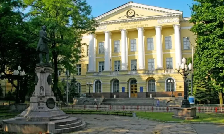 Дніпровська політехніка увійшла до топ-10 вишів України