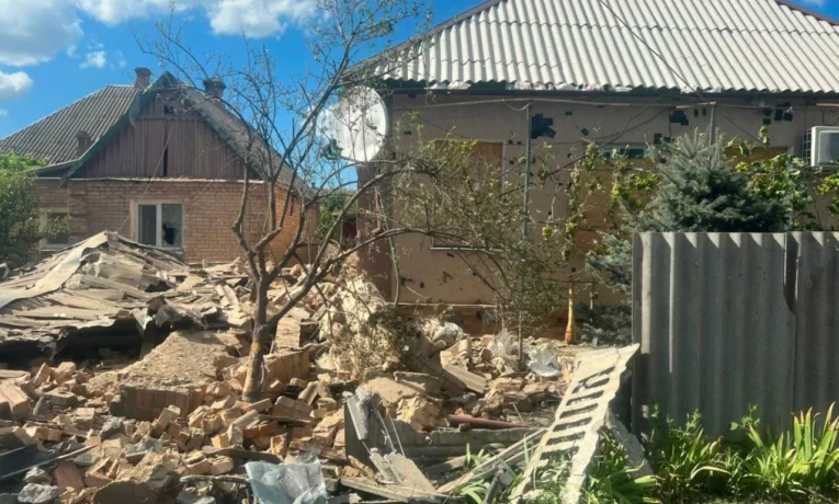 Масовані атаки на Дніпропетровщину: п’ятеро поранених