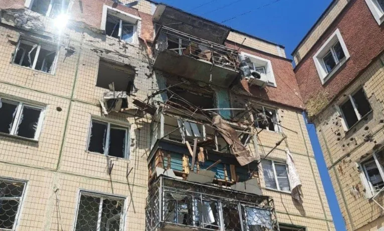 Наслідки масованих атак на Дніпропетровщину: є поранені