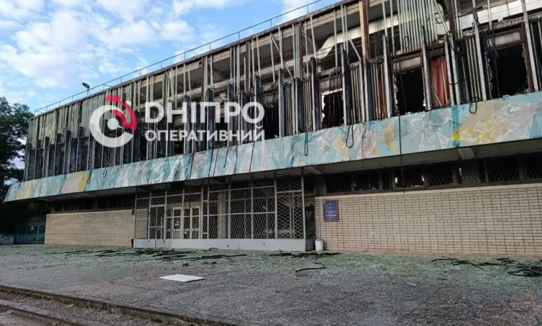 Ракетний удар пошкодив «Акваріум» ДНУ у Дніпрі