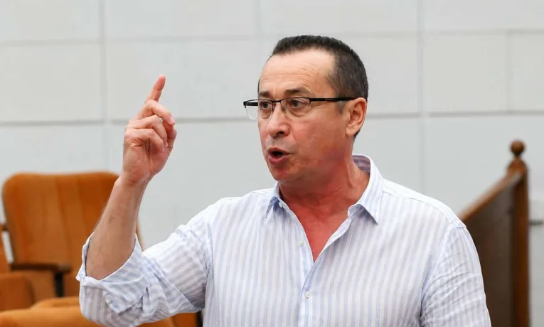 Скандал навколо бізнесу Руслана Краснова під час служби