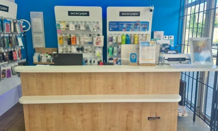 У Дніпрі продавець техніки крав смартфони з магазину