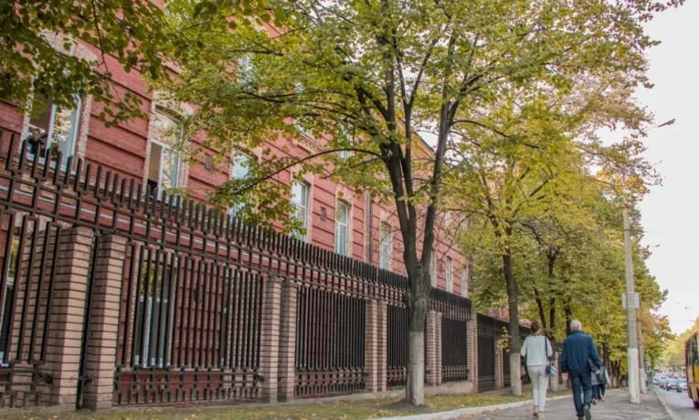 У Дніпрі реставрують історичні казарми за 29 млн грн