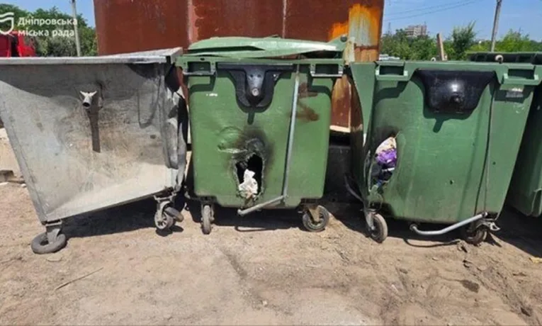 У Дніпрі виник дефіцит сміттєвих баків через вандалів