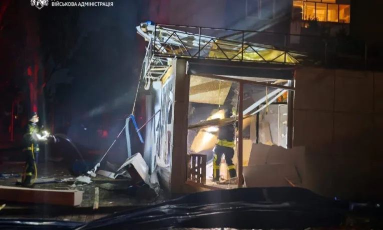 У Марганці мародери пограбували магазини після обстрілу