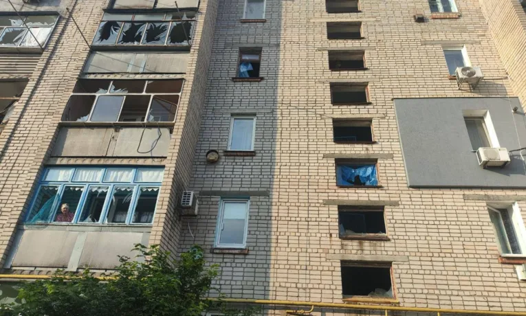 Ворог атакував Дніпропетровщину: є постраждалий та руйнування